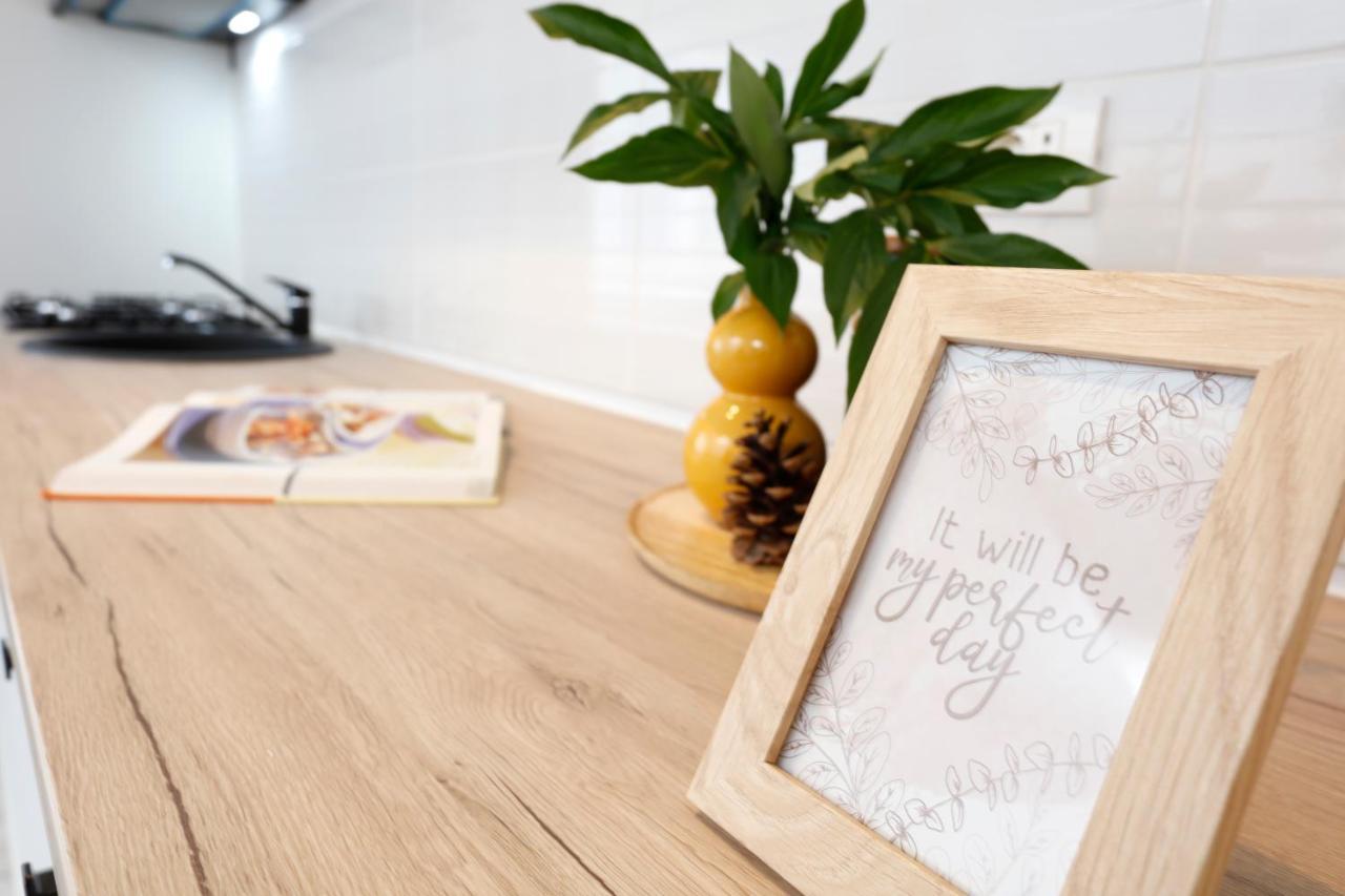 New & Cozy Studio In Ghencea + Netflix Bucareste Exterior foto